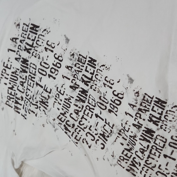 Men's Calvin Klein shirt- medium - Picture 5 of 6